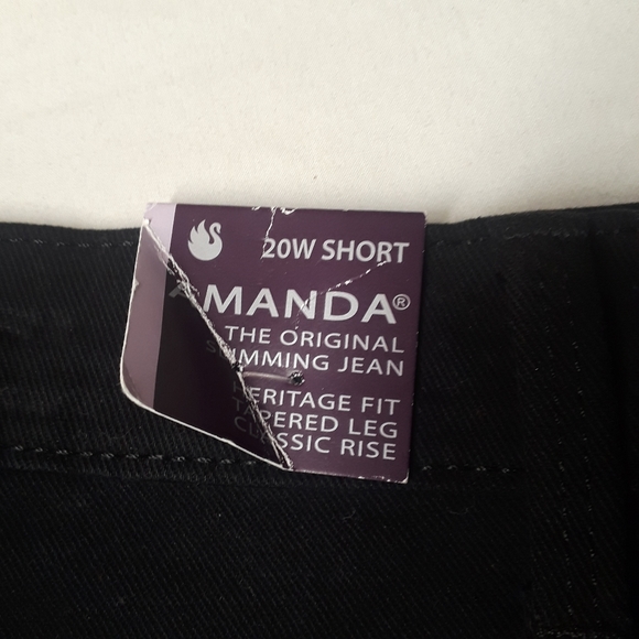 GLORIA VANDERBILT Black Amanda 20W Short Classic Rise Jeans NWT - Picture 7 of 11